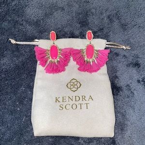 Kendra Scott Kristen Earrings in Pink Agate + Raffia